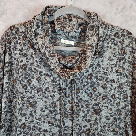 Maurices XL Leopard Print Cowl Neck Pullover Sweater Gray animal print soft warm - Picture 3 of 11